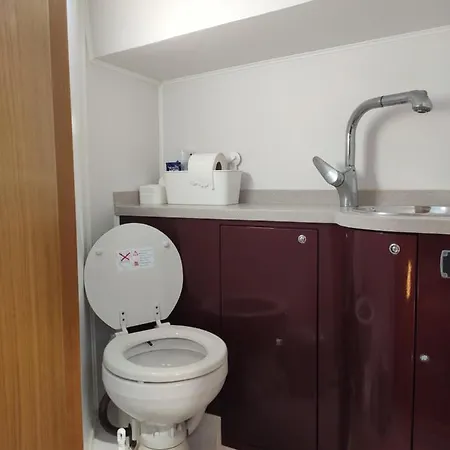 Båthotell Nil Senem *